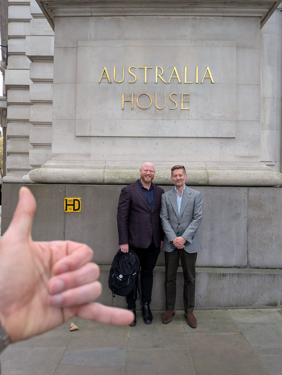 The team <a href="/qctrlHQ/">Q-CTRL</a> had a great time in London for the <a href="/innovateuk/">Innovate UK</a> #Quantum tech showcase.  Thanks to everyone who stopped by our welcome event and booth - great to see new friends and old in person again.

Excited for our #UK expansion!