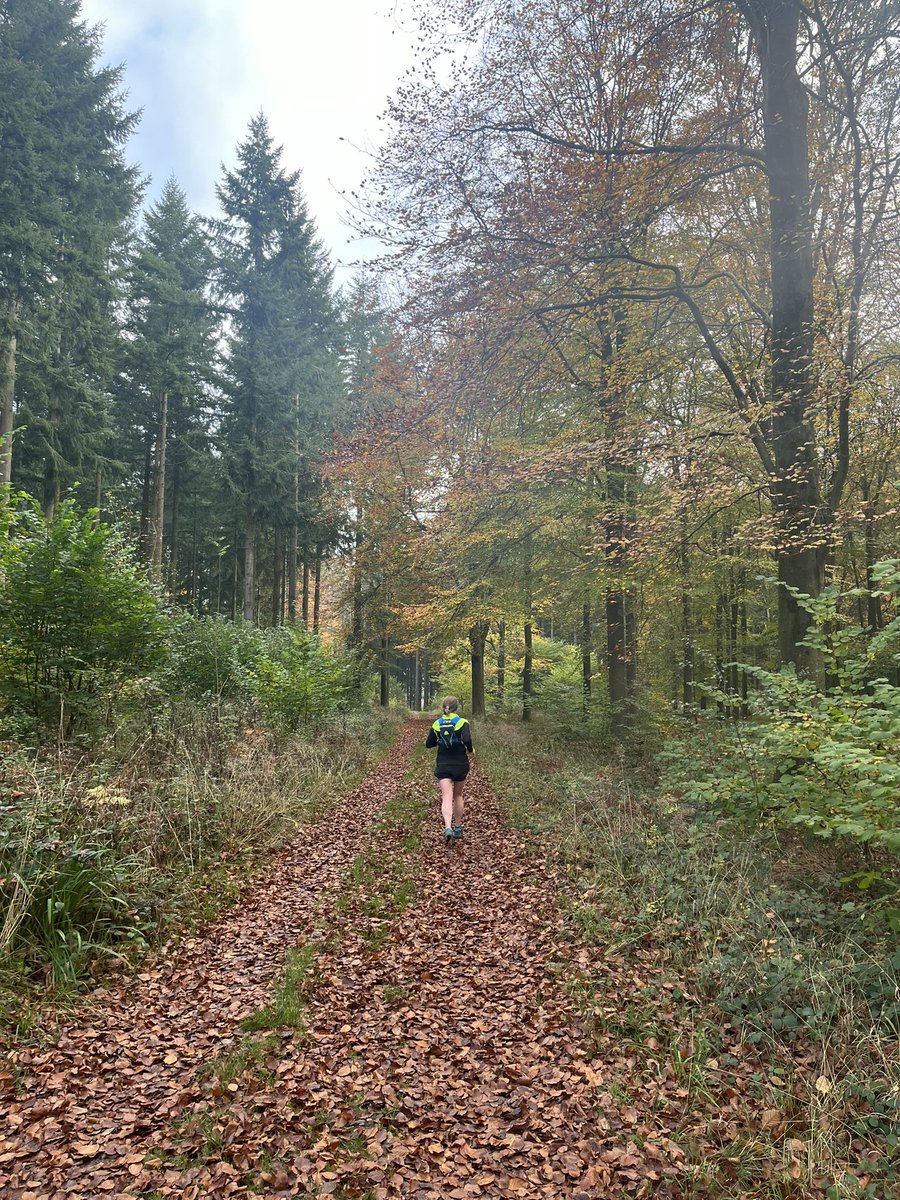 Helen Iveson (@zchard7) on Twitter photo Gorgeous LSR with <a href="/PeterIveson/">Peter Iveson</a> along the <a href="/ClarendonM/">Clarendon Marathon</a> route, and some sunshine!! Happy Sunday all xxx <a href="/RunComPod/">Running Commentary</a> Gorgeous LSR with <a href="/PeterIveson/">Peter Iveson</a> along the <a href="/ClarendonM/">Clarendon Marathon</a> route, and some sunshine!! Happy Sunday all xxx <a href="/RunComPod/">Running Commentary</a>