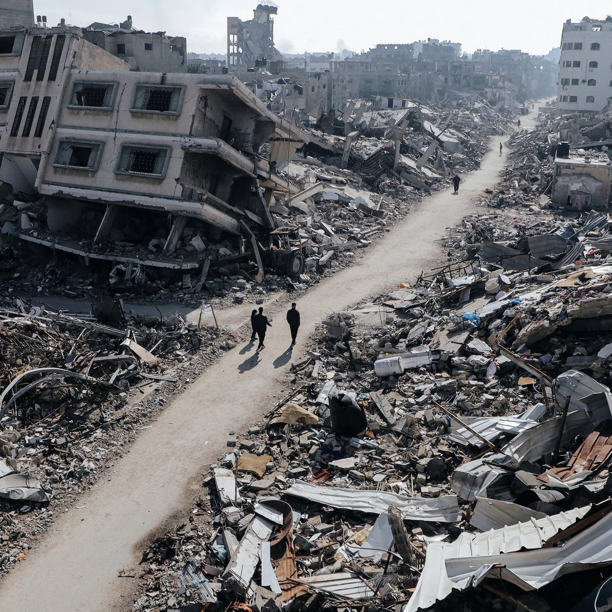 Megatron_ron's tweet photo. NEW: 🇮🇱 Israeli YNet says Netanyahu is waiting for the hostages to die.  

The issue of the hostages in Gaza will be solved 'naturally and tragically.' https://t.co/xD4HPpMF9R