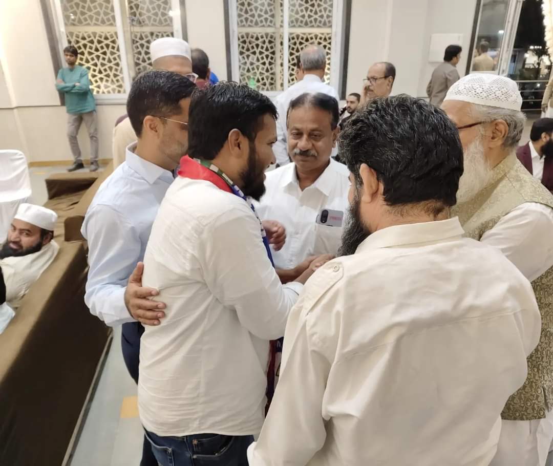 AzharIND's tweet photo. Attended reception ceremony of SDPI Maharashtra state secretary Taj Siddiqui Sahab's relative. Met with lots of friends and supporters with their good wishes regarding upcoming Hadapsar Assembly election 2024.

#azhartamboli #sdpi #politics #hadapsar #pune #maharashtraelection2024