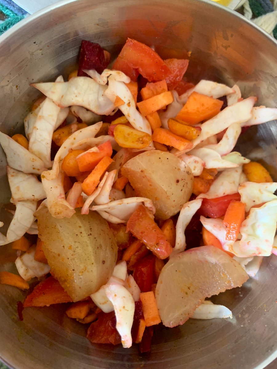 neelang_dave's tweet photo. Had Amla in Lunch with salad &amp; dried fruits on the Auspicious Akshay/Amla Navami tithi.
🙏🏻
॥ॐ नमो भगवते वासुदेवाय॥ https://t.co/haHzf7POcW