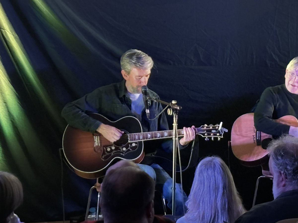 InTheCrowdUK's tweet photo. Great gig on Holy Island at Pilgrimage To The Islands with the soon to be World dominating @BBGband #livemusic #lovemusic #inthecrowd #jamesgrant #normanblake #bernardbutler #lindisfarne #holyisland @jamthrawn @MrNormanBlake1 @bernardbutler https://t.co/JhRTGC9QYt