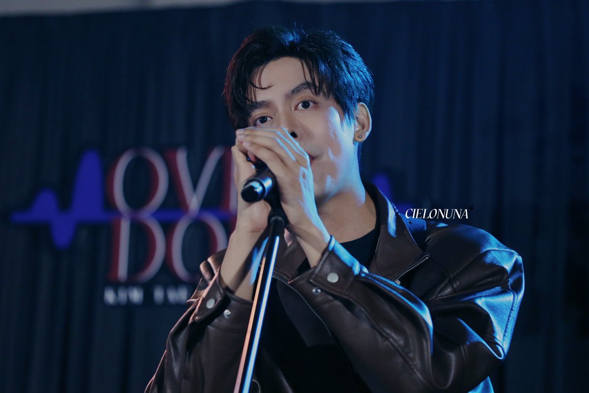 #KIMTAE_OVERDOPE 
#TaeDarvid 💙
ฉันชอบท้องฟ้า ชอบดวงดาว ชอบเธอ
喜欢天空 喜欢星星 喜欢你🎸