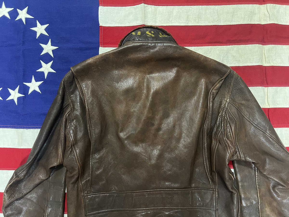 vlog_51's tweet image. 40's U.S.N.M422A
51Vlog Vol.119で紹介しました！
#vintage
#ヴィンテージ
#flightjacket
#フライトジャケット
#original
#オリジナル
#アメカジ
#denim
#デニム
#51vlog
#youtube
