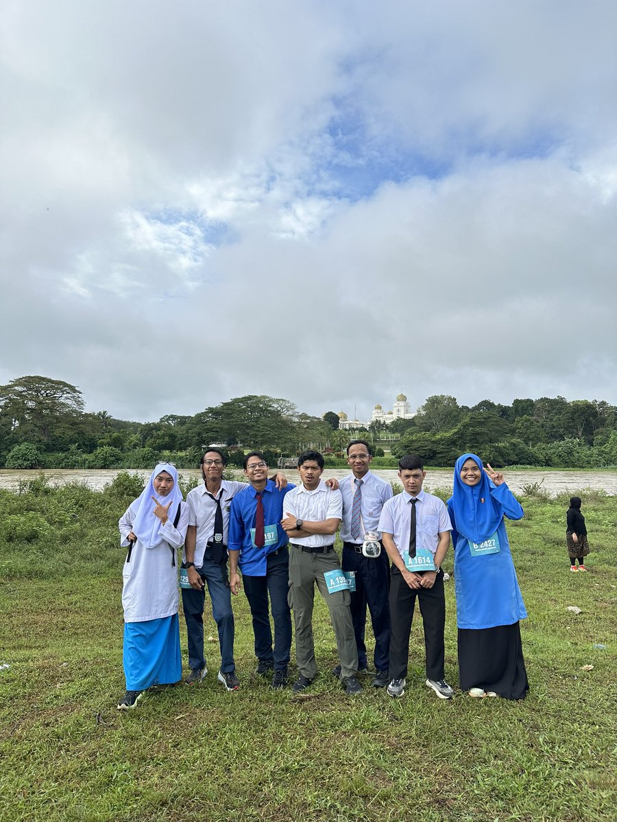 faezahana's tweet image. Done Larian Keputeraan Sultan Nazrin Shah 2024 ☑️ 

Back to school they said, ketibas  wak kita jadi pengawas tadi

#komy