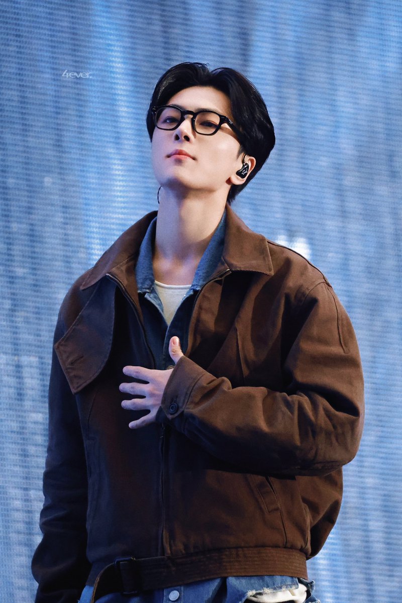 jayforever_02's tweet photo. 241110 #JAY #제이 #종성 #JAYalways #ENHYPEN #엔하이픈 https://t.co/9VLLv98N0E