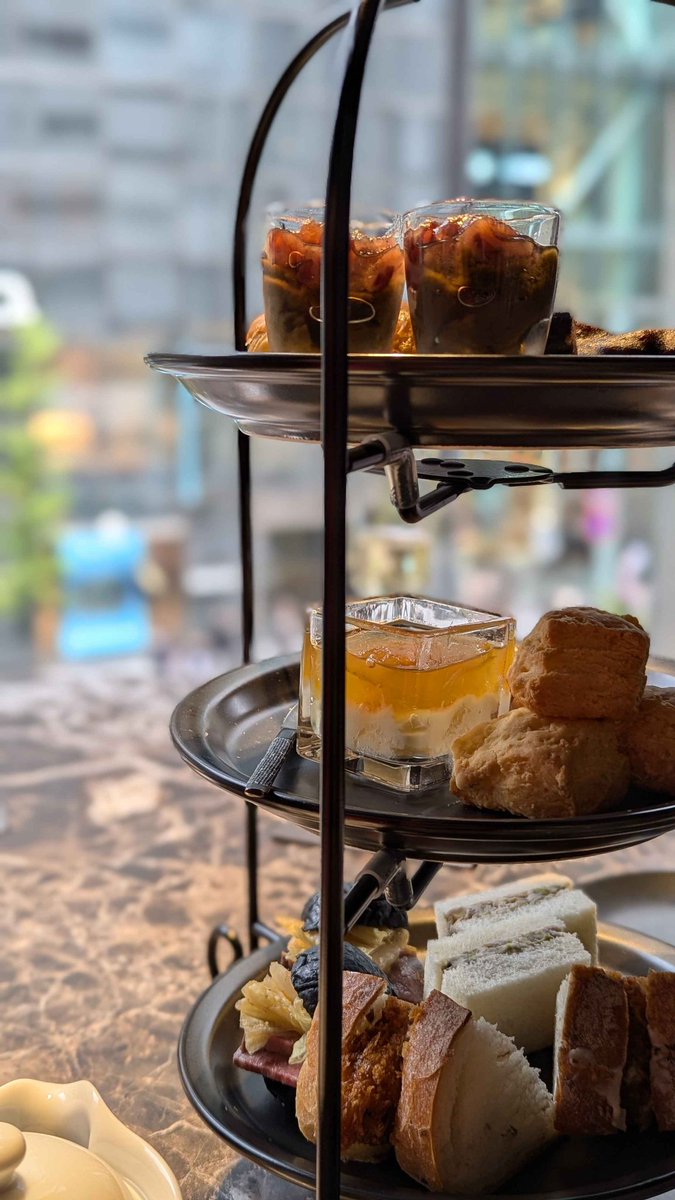 昼飯食いに来た