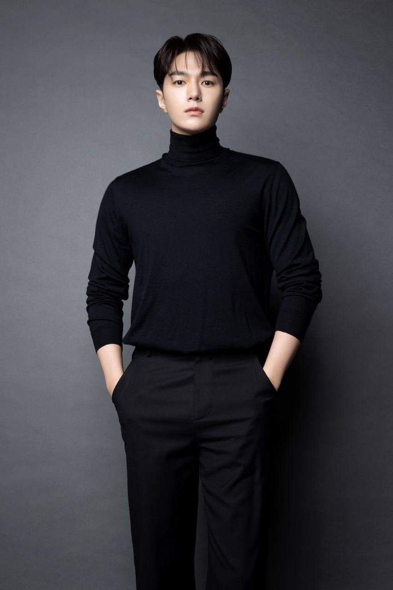 theoppaislife's tweet photo. South Korean actor and INFINITE member Kim Myung Soo @LKMS_official is now officially represented by @universalrec_ph and GLXY in the Philippines!

He will be in the Philippines from Nov 11-14 for contract signings, photoshoots, & more! 

 #KimMyungSooJoinsURxGLXY #KimMyungSoo #김명수