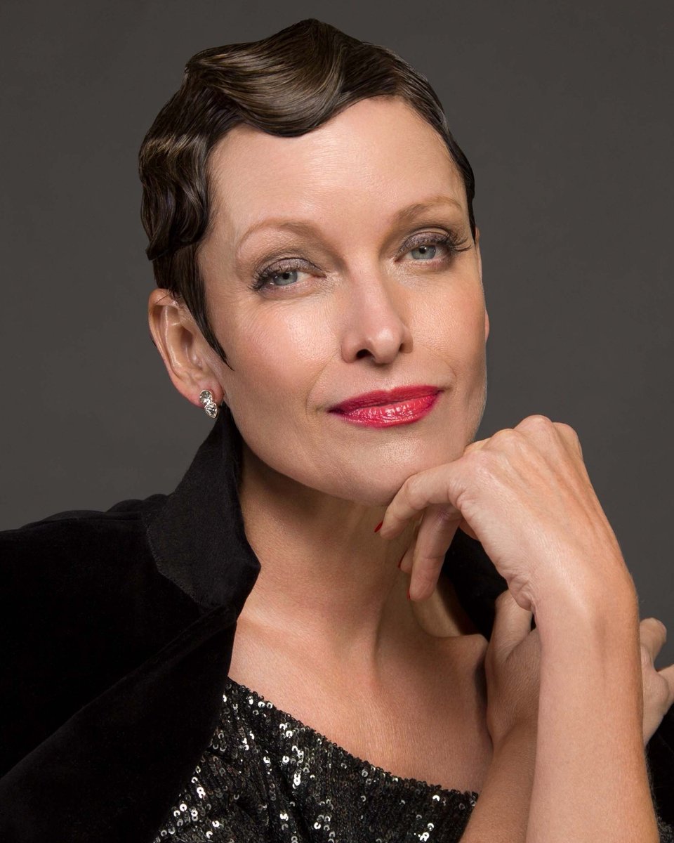 OMNIA Makeup Brushes tweet media