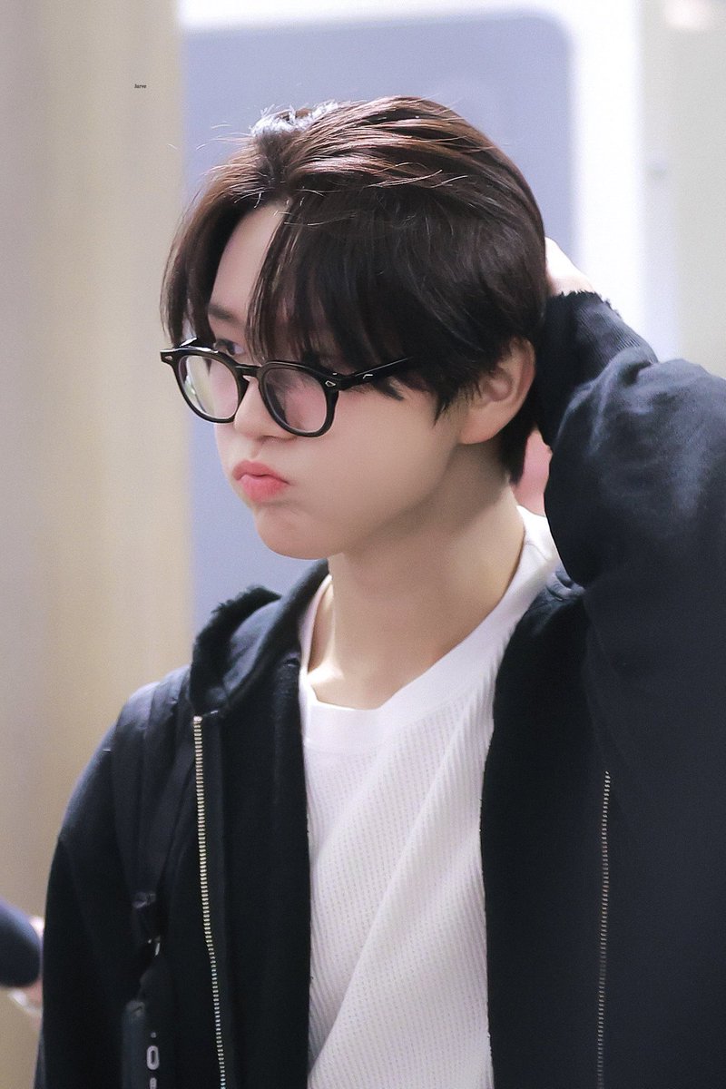 lineguza's tweet photo. 🥢 https://t.co/mLz76tGsN2