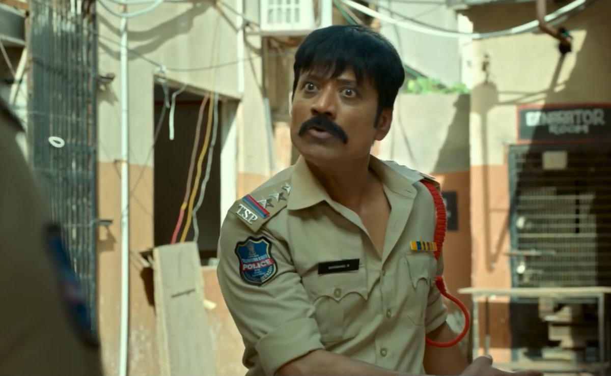 IndiaFlick's tweet photo. Half brained intellectuals advising Ram Charan not to use a Global Star tag because he does not make films for the global market. 

But it was never mentioned when someone referred to themselves as Nata Simham or Young Tiger, as if they were animals. 
Thala as if he is the only one with a head, Thalapathy as if he is the border army commander, Power Star as if he is an electrician, Icon as if he is a guru whom the world follows, MegaStar, and Super Star as if they were brought from other galaxies. King as if he has a kingdom. Victory as if he never faced a failure. 

Tags a bokka ante, malli dantlo idhi vadoddu adhi vadoddu ani sollu enti sudhaa....