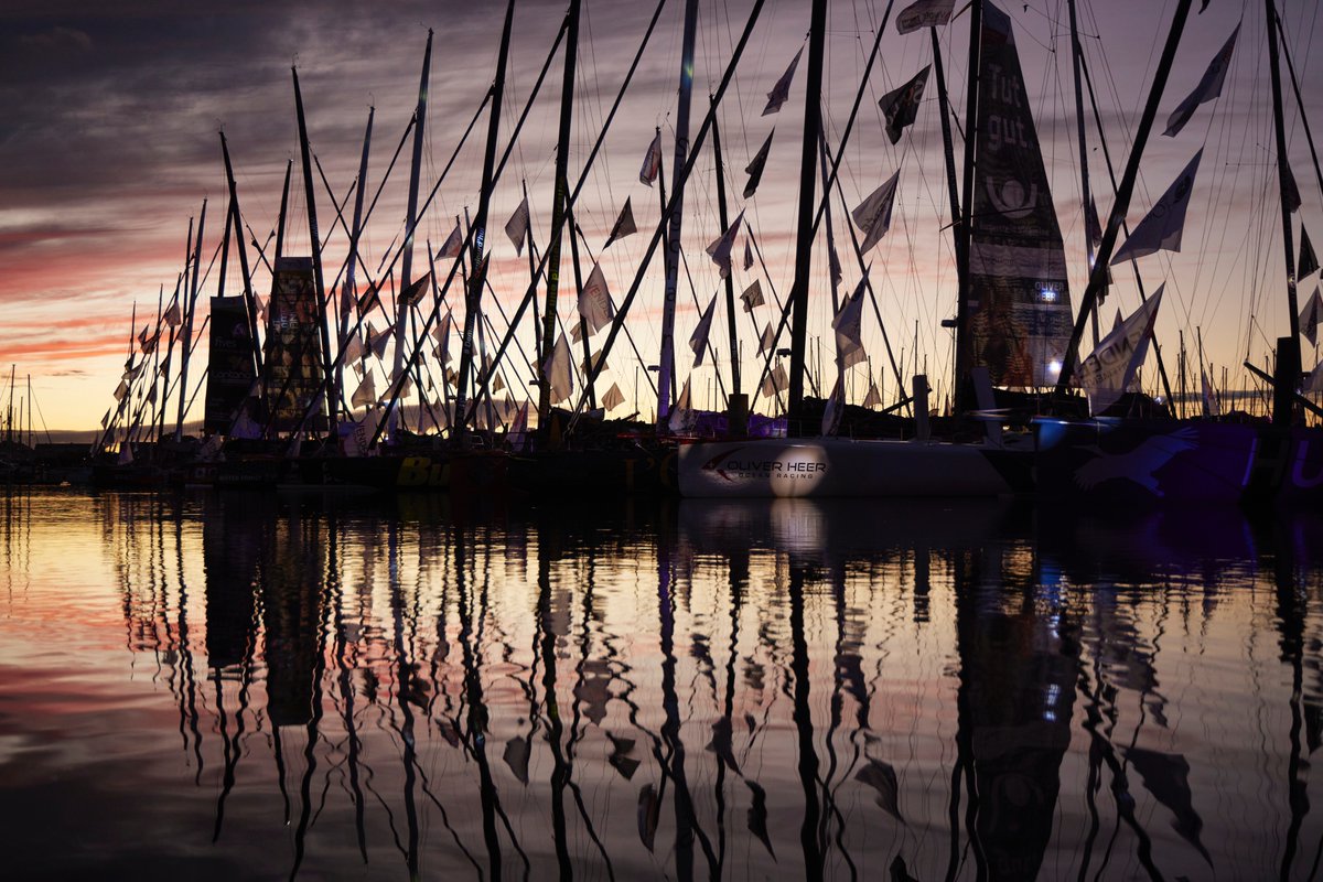 C'est le grand jour 🤩

Suivez en direct le départ ponton des 40 IMOCA à partir de 7h30 👉🏼 urls.fr/ybPzIj

Puis le départ en mer dès 12h15 👉🏼 urls.fr/evolQe

Les lives sont aussi disponibles sur notre page Facebook et le site internet !