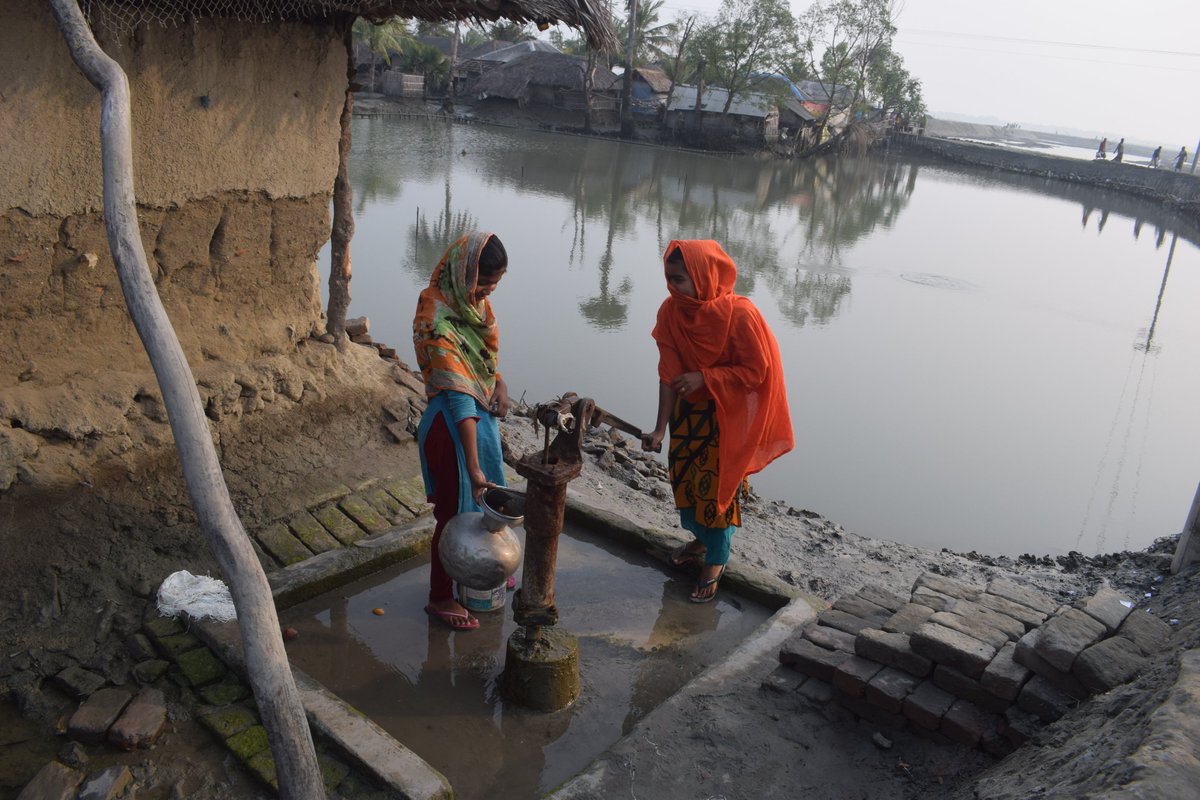 ri_montu's tweet photo. Deepening Climate Crisis Fuels Child Marriage in Bangladesh

With extreme weather events on the rise, more families are resorting to child marriage.

by me in @inkstickmedia 

Link👉 https://t.co/7u1hXsPKtL https://t.co/qcy9jv6Hk3