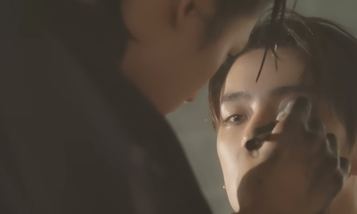 flavored__soda's tweet photo. 응너네미친거야 https://t.co/SMmyJ9O85a