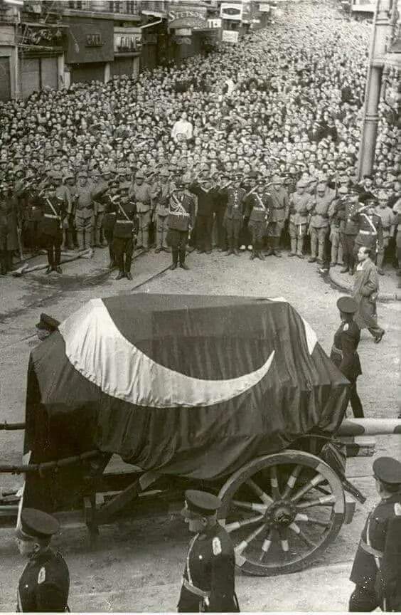 Anısına saygı, rahmet ve hasretle...