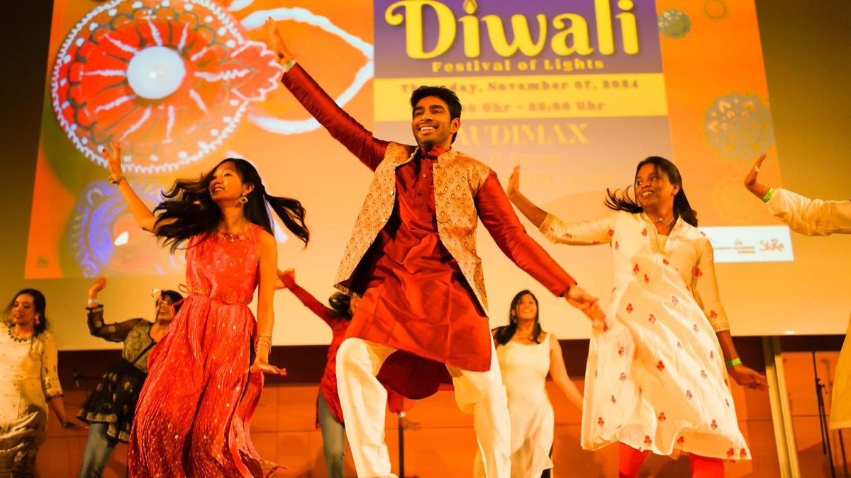 India in Germany (@eoiberlin) on Twitter photo Cd’A toured the Center for Micro- and Nanotechnologies and inaugurated Diwali celebrations <a href="/TU_Ilmenau/">TU Ilmenau</a> , bringing together Indian students and guests from across Thüringia - a vibrant display of 🇮🇳+🇩🇪 friendship. (2/2)
<a href="/IndiaDST/">DSTIndia</a> Cd’A toured the Center for Micro- and Nanotechnologies and inaugurated Diwali celebrations <a href="/TU_Ilmenau/">TU Ilmenau</a> , bringing together Indian students and guests from across Thüringia - a vibrant display of 🇮🇳+🇩🇪 friendship. (2/2)
<a href="/IndiaDST/">DSTIndia</a>