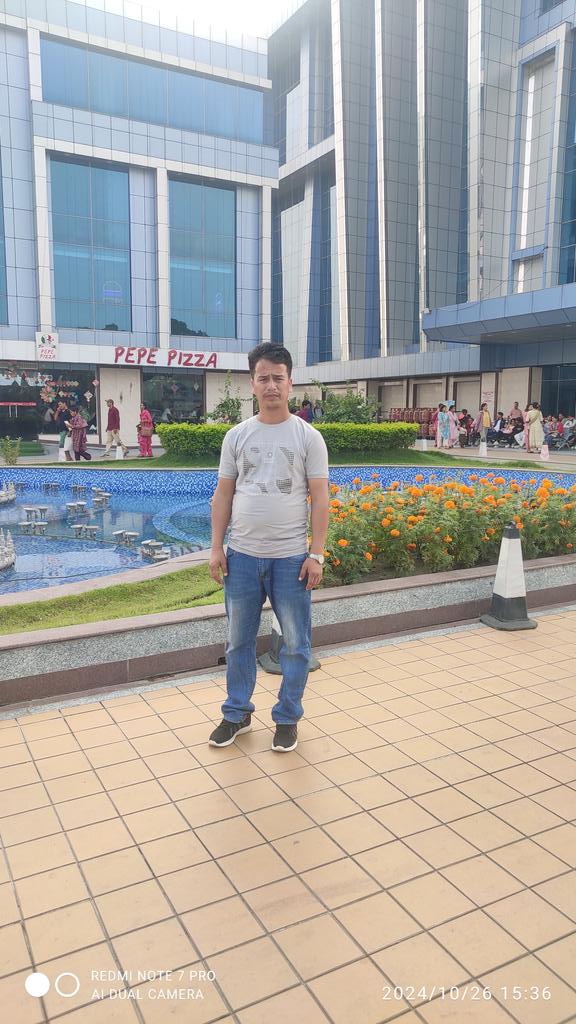 SaudPrem3's tweet photo. Can you hear me. https://t.co/Jrzq6FYhaX