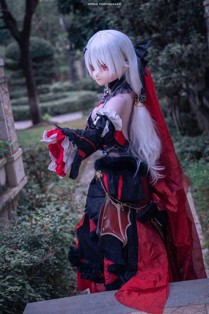 人类——和我共舞一曲吧，就在这里。
感谢📷&amp;🔧 <a href="/opkig/">op</a> 
#kigurumi #着ぐるみ