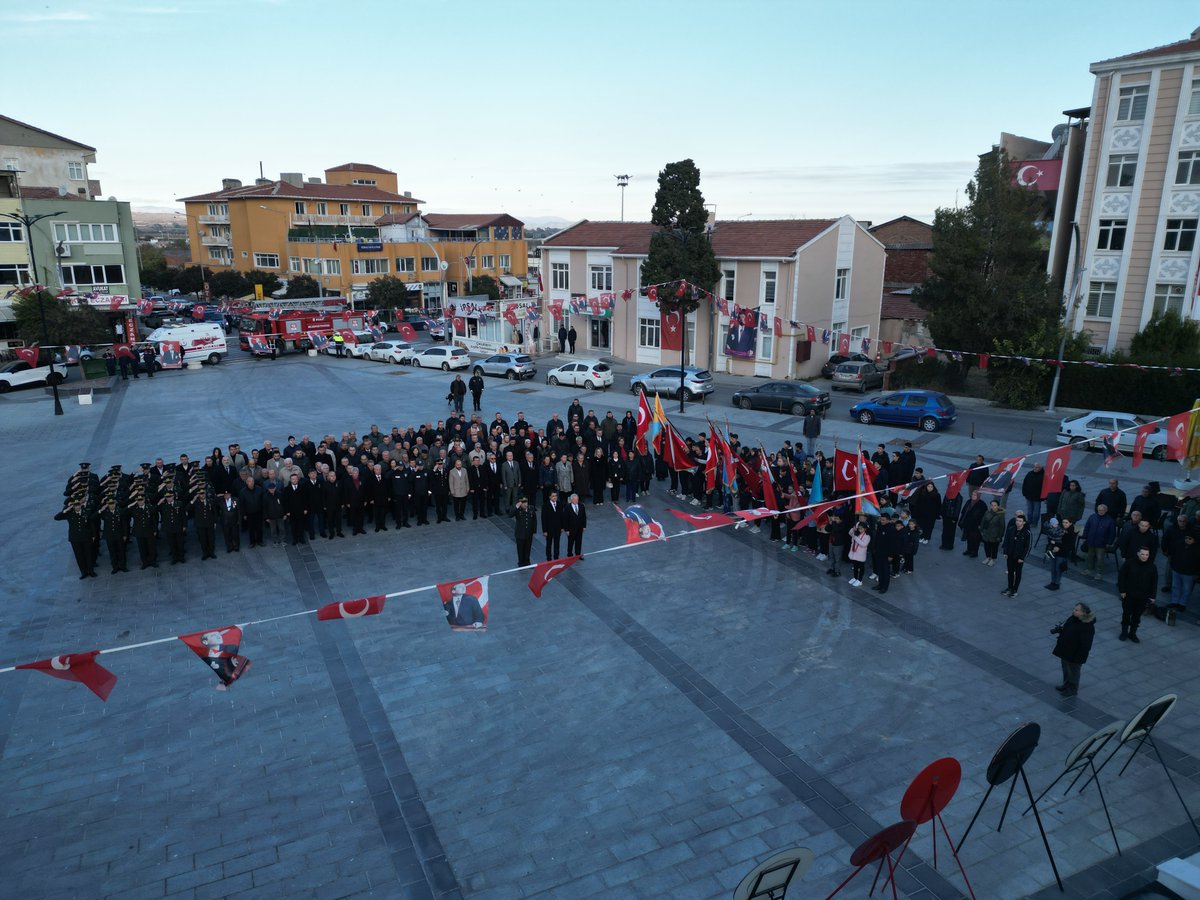 Belediyeipsala's tweet photo. Gazi Mustafa Kemal Atatürk'ü aramızdan ayrılışının 86. yılında saygı, sevgi ve özlemle andık https://t.co/bo4Xh8K5zz