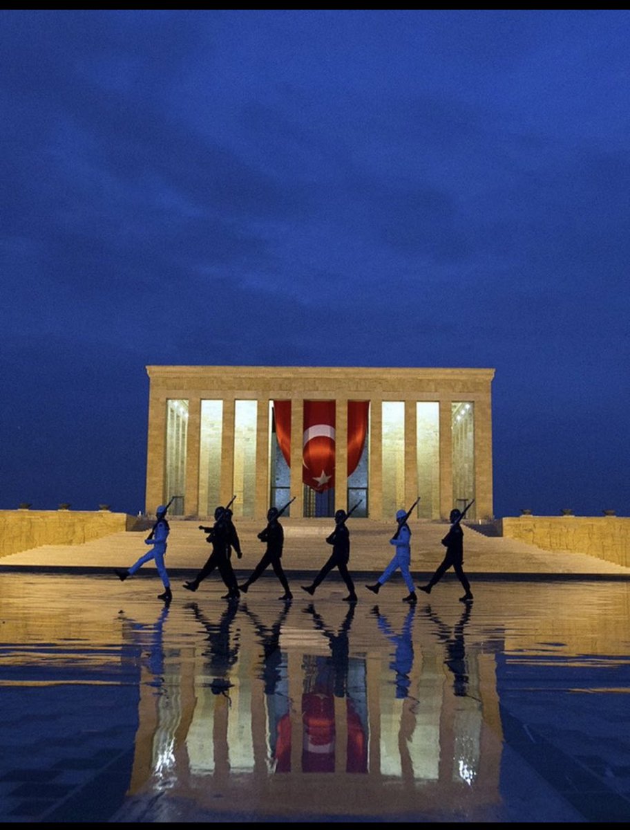 MHalacoglu's tweet photo. Saygı ve Özlemle… #Anıtkabir https://t.co/41mQJ3nGFC