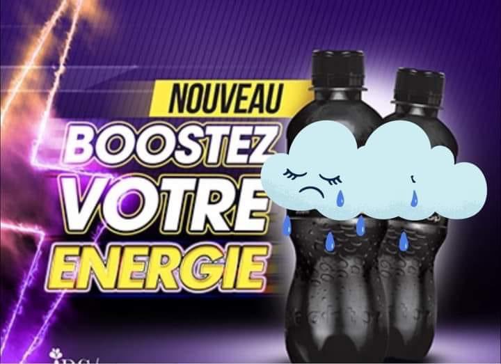 albertleanne's tweet photo. LES BOISSONS ÉNERGISANTES: LA MORT ENTRE NOS MAINS.

De nos jours, l’hypertension et ses complications font rage dans notre société. Nous sommes pratiquement à environ 50% de la population qui en souffre. Le nombre de personne avec des insuffisances rénales ne fait que augmenter sous nos yeux. CEPENDANT PERSONNE NE DIT RIEN PUISQUE NOS DIRIGEANTS PRÉFÈRENT LA PASSATION DES MARCHÉS POUR LES KITS D’HÉMODIALYSES.

Nous sommes plongés dans un désordre nutritionnel sans précédent. On remarque aujourd’hui des gens qui ont pour « GOÛT », LES BOISSONS ÉNERGISANTES. 

Cet effet « mode » n'est pas sans danger pour les jeunes consommateurs. En effet de nombreuses études ont mis en évidence plusieurs effets secondaires. Ces boissons énergétiques contiennent de la caféine, taurine, du sucre sous forme de glucuronolactone, des vitamines et des édulcorants. 

Les effets secondaires mis en évidence sont :

- Convulsions;
- Tachycardie, troubles du rythme cardiaque;
- hypertension artérielle;
- Diabète;
- Troubles du sommeil;
- Troubles du comportement et de l'humeur : conduite agressive, violence, irritabilité, hallucinations...

La population est en danger. VAUT MIEUX PRÉVENIR QUE SUBIR LES DIALYSES DANS UN SYSTÈME DE SANTÉ DOUTEUX.

Il est important de savoir que ce que nous consommons affecte significativement le fonctionnement de notre organisme, alors ayons des comportements responsables...

Nous y reviendrons dans les relations avec chaque effet secondaire....

Bon dimanche à tous 

Albert ZE, Économiste de la santé.