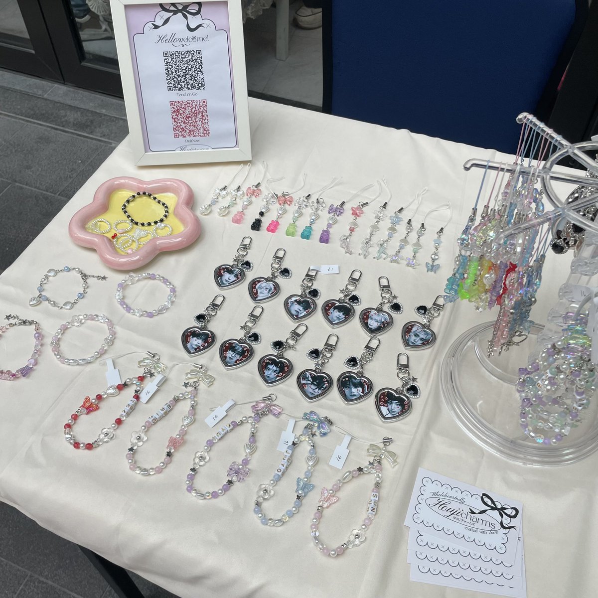 houjicharms's tweet photo. thank you @0511myQ for having us yesterday at the kyuutest bday party #MYTimeQapsule 💜☁️⭐️ and of course we're immensely grateful to  those who dropped by and supported us! 🫶🏼 https://t.co/wuNk3knErV