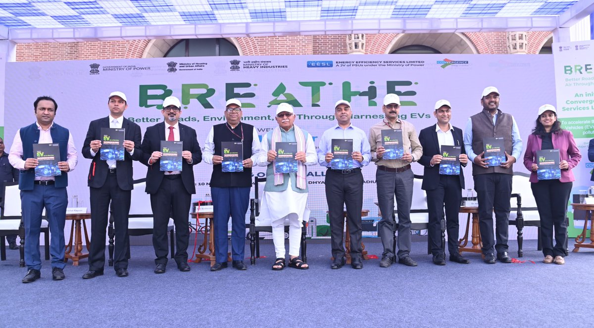 Delighted to launch <a href="/ConvergenceCESL/">Convergence</a>’s "EV as a Service" program today at Major Dhyan Chand National Stadium! This transformative initiative is a major step towards addressing the rising demand for EVs within the government sector, with an ambitious goal of deploying 5,000 E-Cars