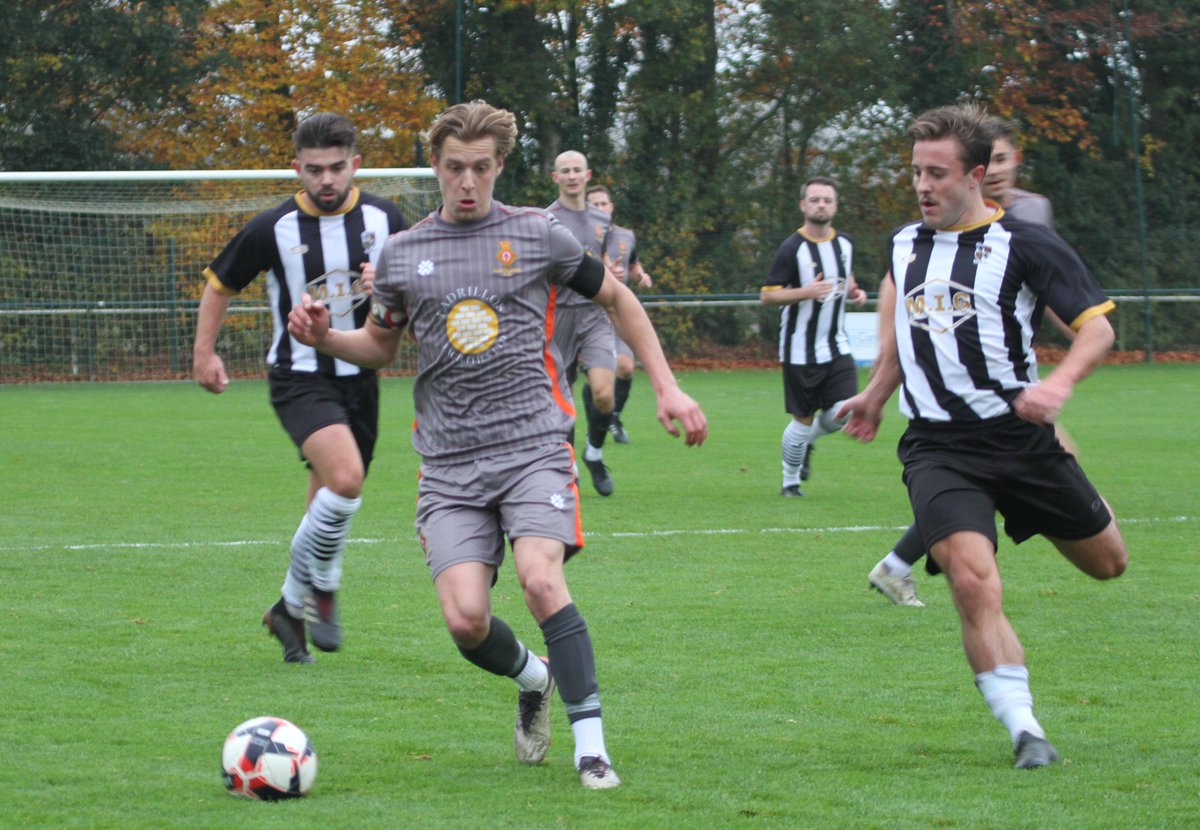 ๐
๐ฅ๐๐๐ญ๐ฅ๐๐ง๐๐ฌ ๐
๐ ๐ tweet media