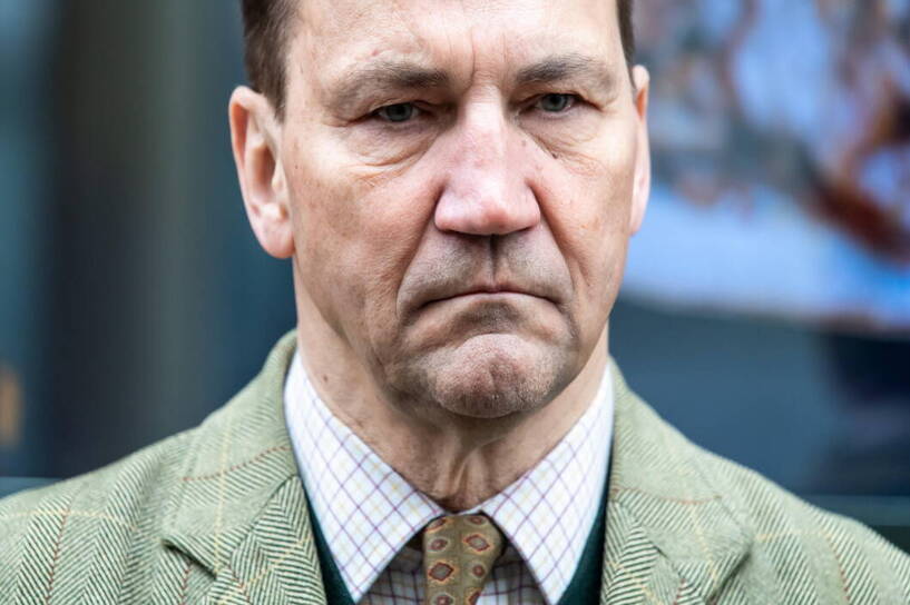 Jeden z kandydatów <a href="/Platforma_org/">PlatformaObywatelska</a> na Urząd Prezydenta Polski...co o nim sądzicie? Ja nie napiszę 😁😎
Grozi blokadą konta