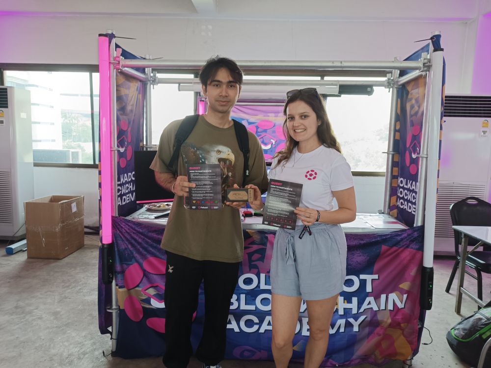 AcademyPolkadot's tweet image. First Place and Runner-Up Prizes for the Scavenger Hunt today @Polkadotsub0 #polkadotacademy