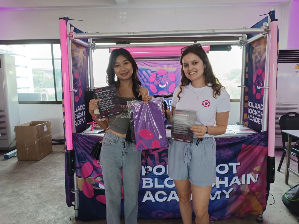 AcademyPolkadot's tweet image. First Place and Runner-Up Prizes for the Scavenger Hunt today @Polkadotsub0 #polkadotacademy