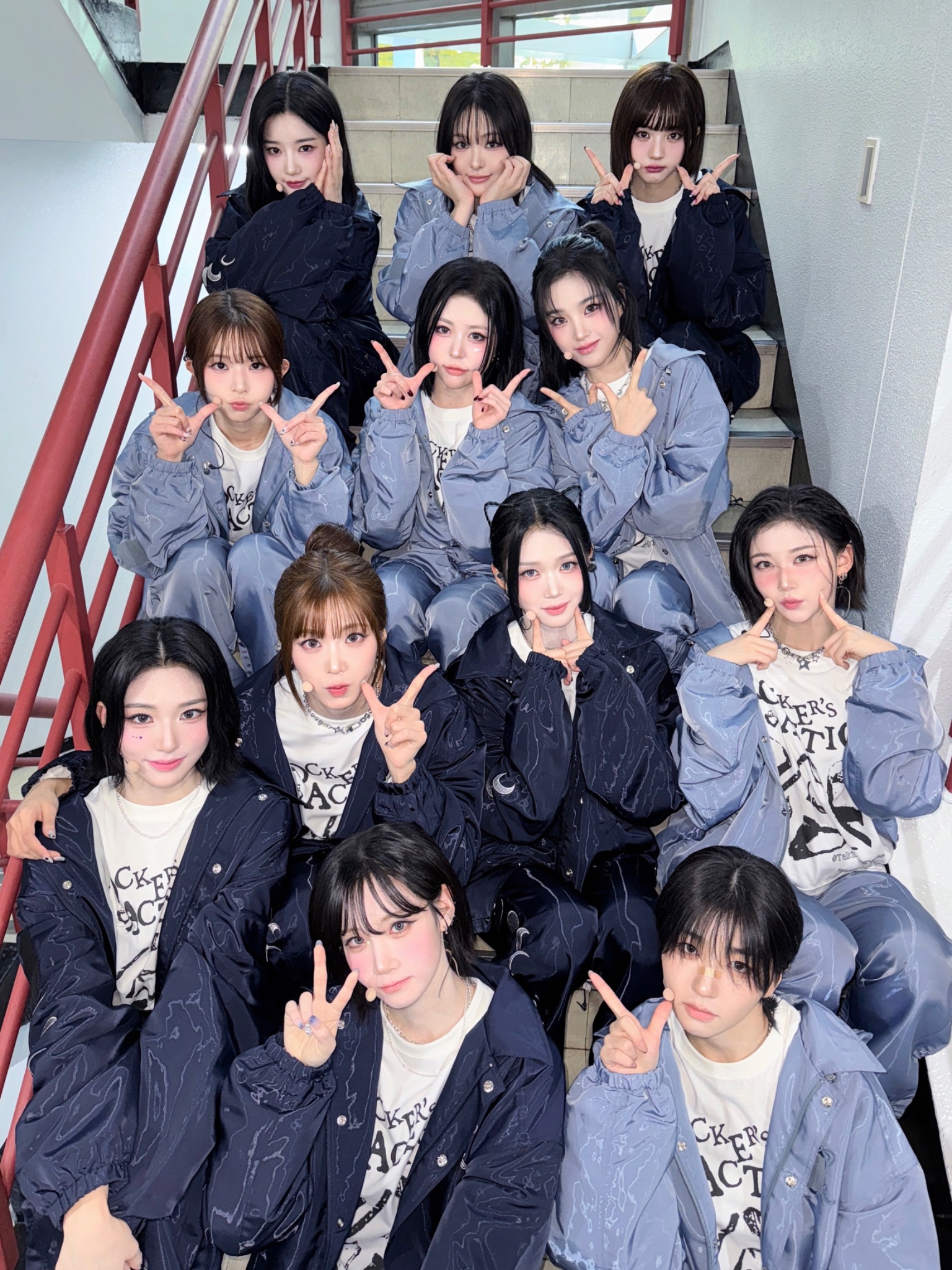 GcAcVlZb0AAOAAW?format=jpg&name=large