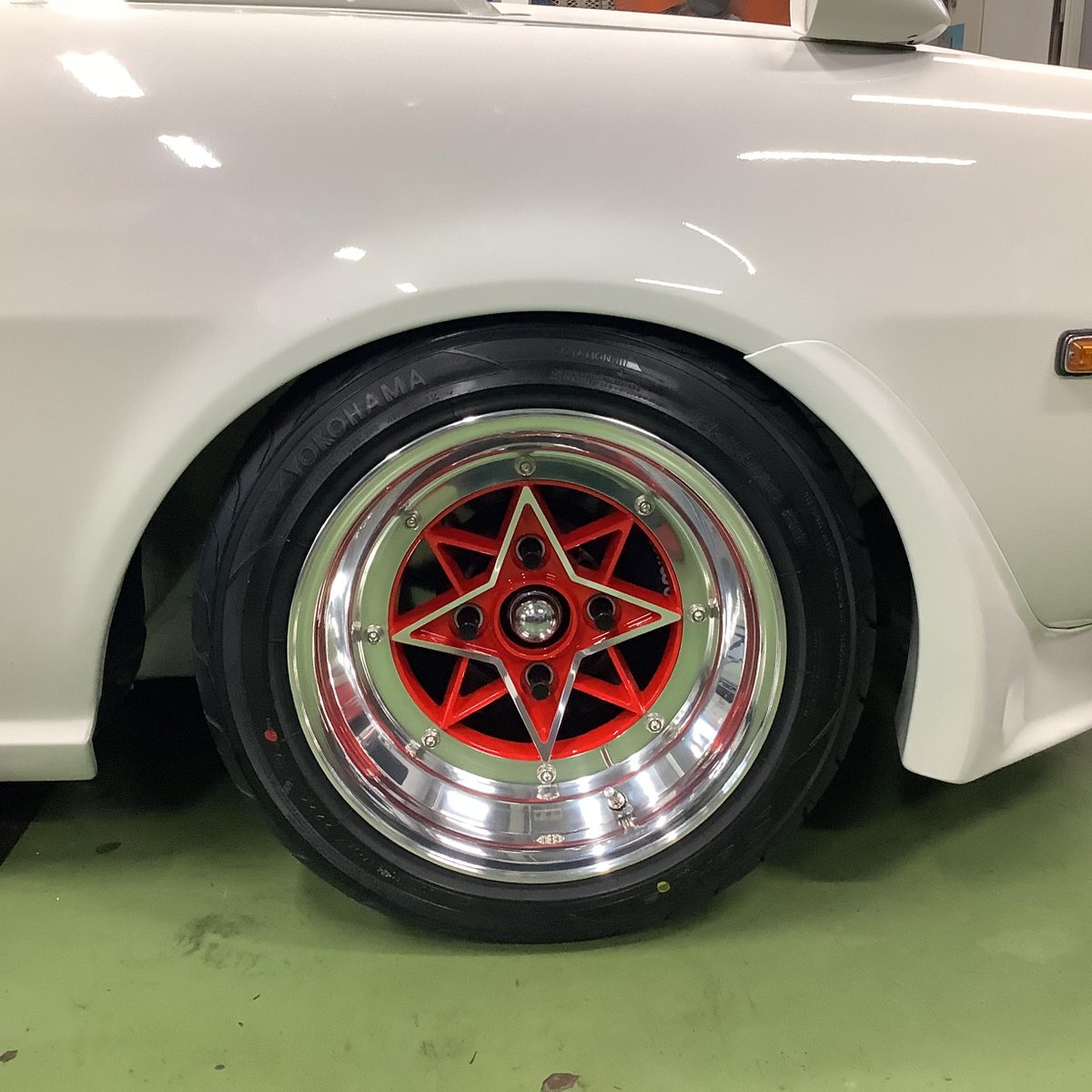 TG_shizuoka's tweet photo. ダルマセリカにSドライブを装着いたしましたっ‼️
🛞ホイールは、お客様が持ち込んだピッカピカのスターシャークに組ませていただきました😊👏
お買い上げありがとうございました🙇🏻♂️
#タイヤガーデン #静岡
#ヨコハマタイヤ
#sdrive #AS01
#セリカ #ダルマセリカ https://t.co/eCAcwIDAq4