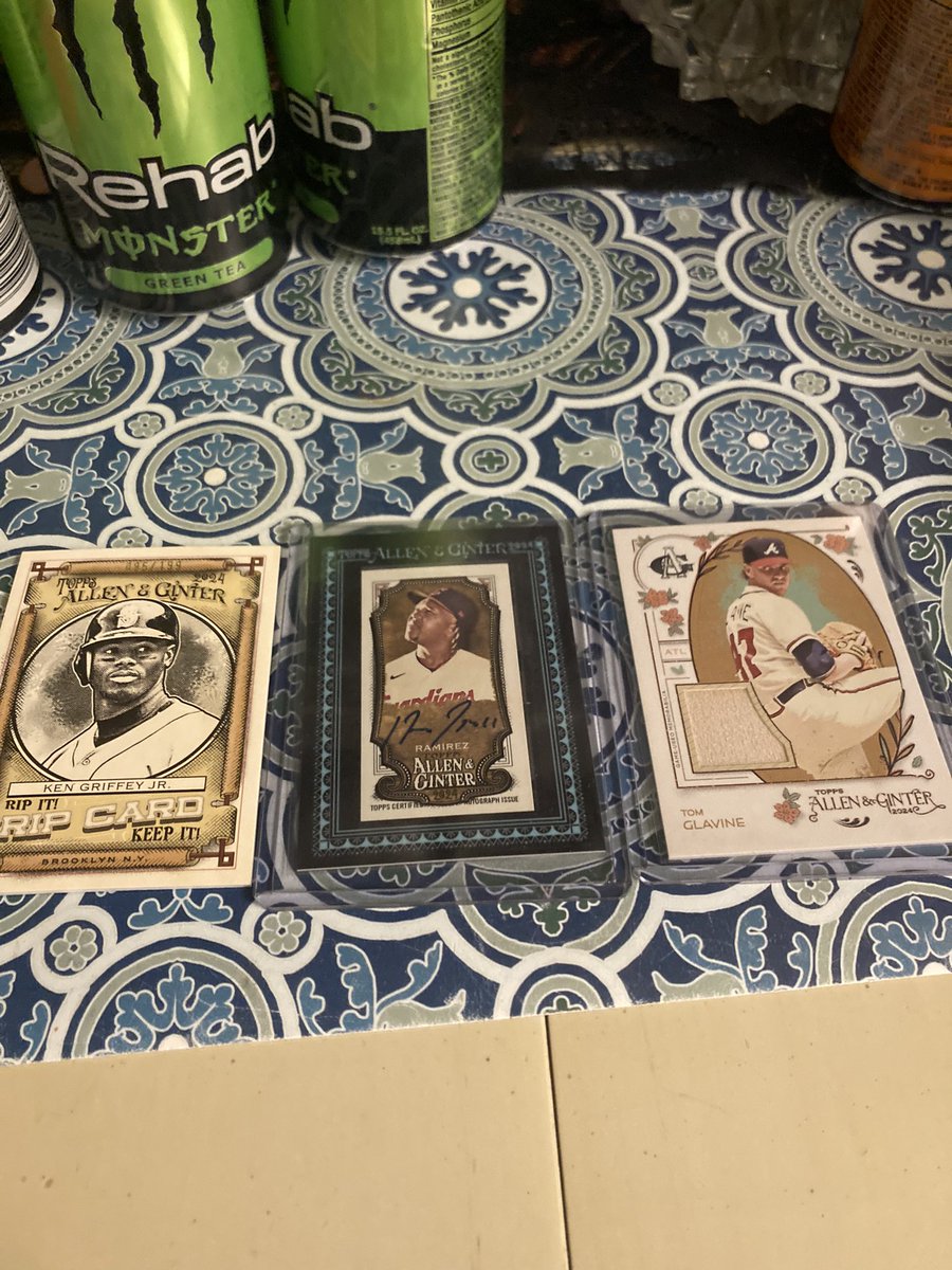 mundaneworld's tweet photo. @CardPurchaser Saturday night St George Utah riiiips! A&G Hot Box, 2023 BL, 2 2024 Bowman Chrome Megas. #workfromeverywhere #falltour #rip more pics in comments. https://t.co/S2HeEpjxFX
