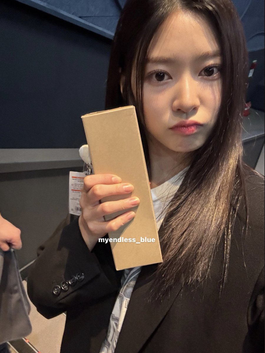 myendless_Blue's tweet photo. 241110 <청설> 무대인사 영등포 #김민주

공주가 사진 찍어주고 갔다··· https://t.co/iG4l7VJzY7