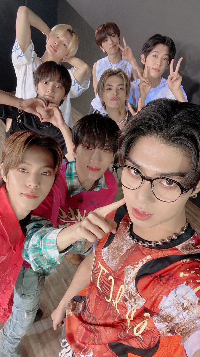 #NTX 2024 SPECIAL LIVE IN JAPAN

1部たくさんの応援ありがとうございました！
2部はこのあと18:00開演🎤
#名古屋 まだまだ盛り上がれますよね？😎🔥

🗓11/10(日) 18:00
📍#のぶながホール
🎟当日券あり🙆‍♀️
🔗 x.gd/5oKT8

#엔티엑스 #エヌティーエックス
#2024_NTX_SPECIAL_LIVE