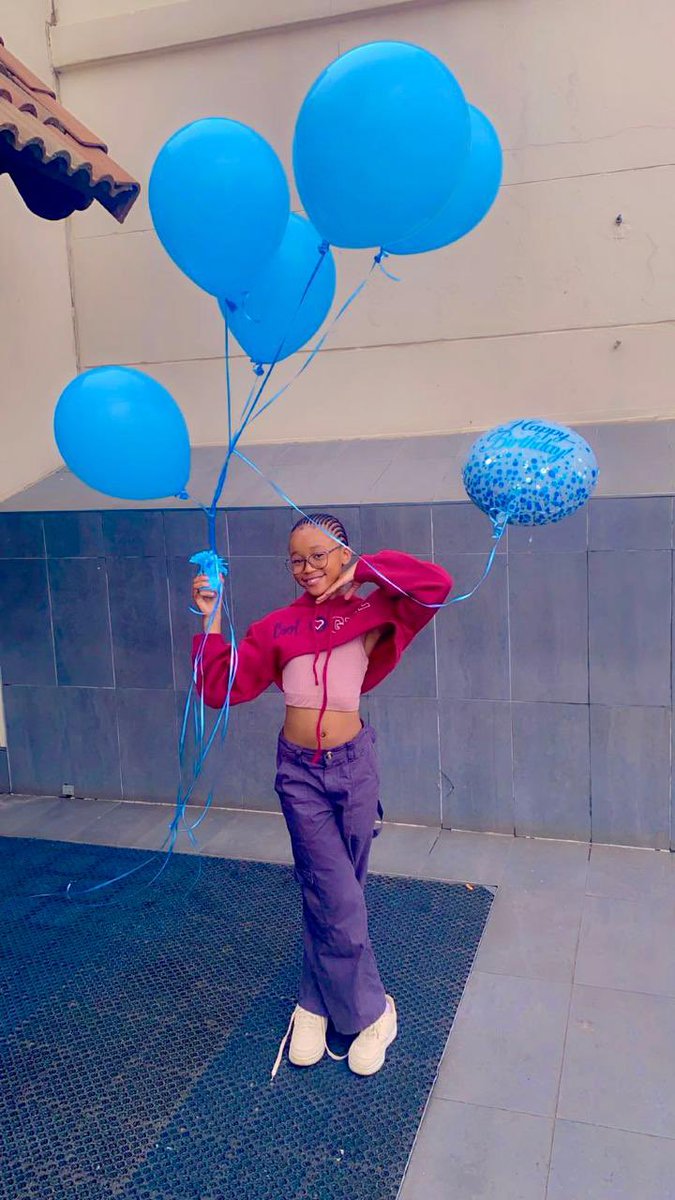Nmphothulo's tweet photo. Today, my remarkable daughter Viwe turns 10! After losing her mom at just 6 years old, I feared her childhood would be forever changed. I mean, I struggled for years with my own mother's passing as an adult; she exceled academically and in extramural activities; she loved more, https://t.co/s7uMBZVujC