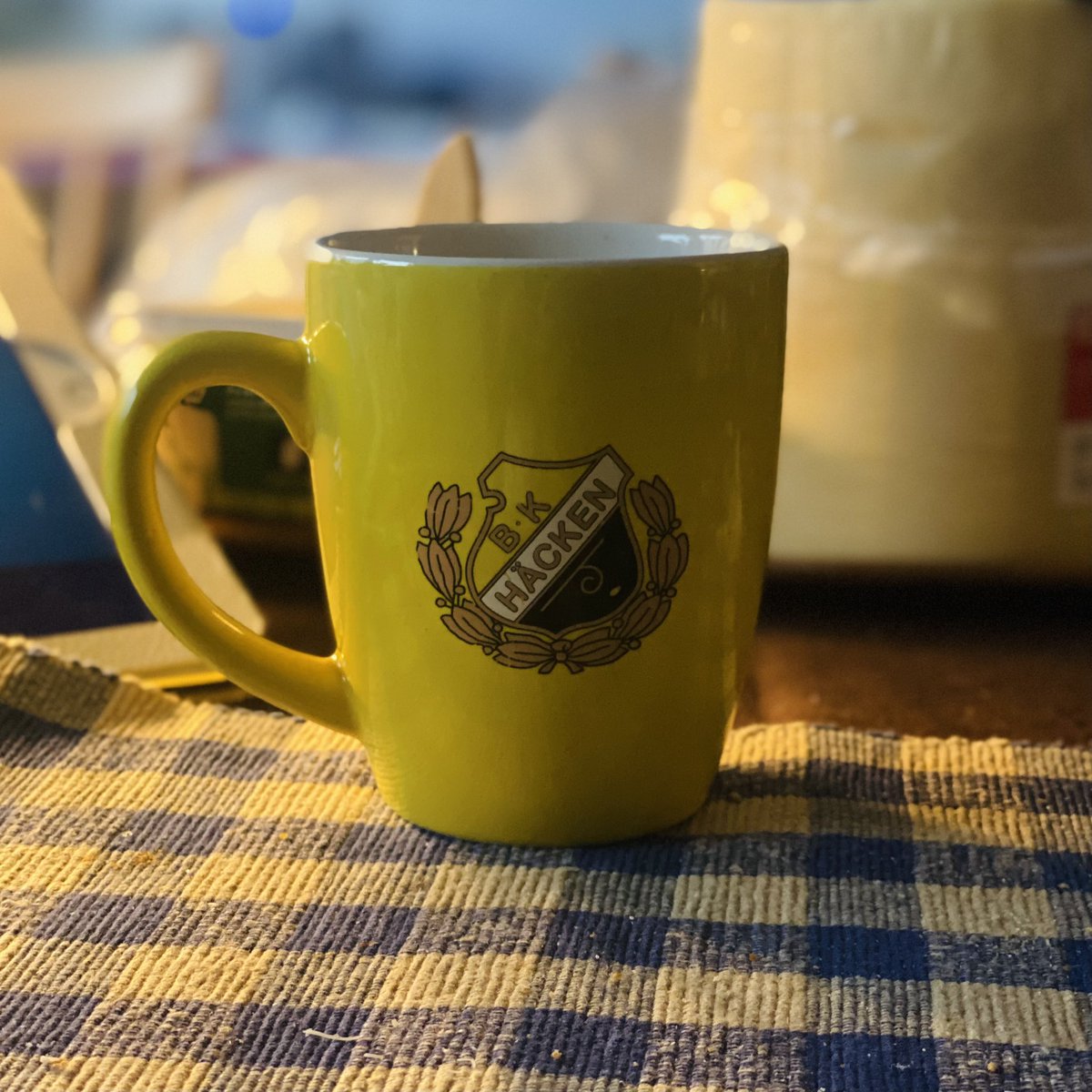 Häcken vinner. Sirius vinner och Gais förlorar. Vi blir bäst i stan! Ifk förlorar och Värnamo vinner. Kvar och nedflyttning för blowit.