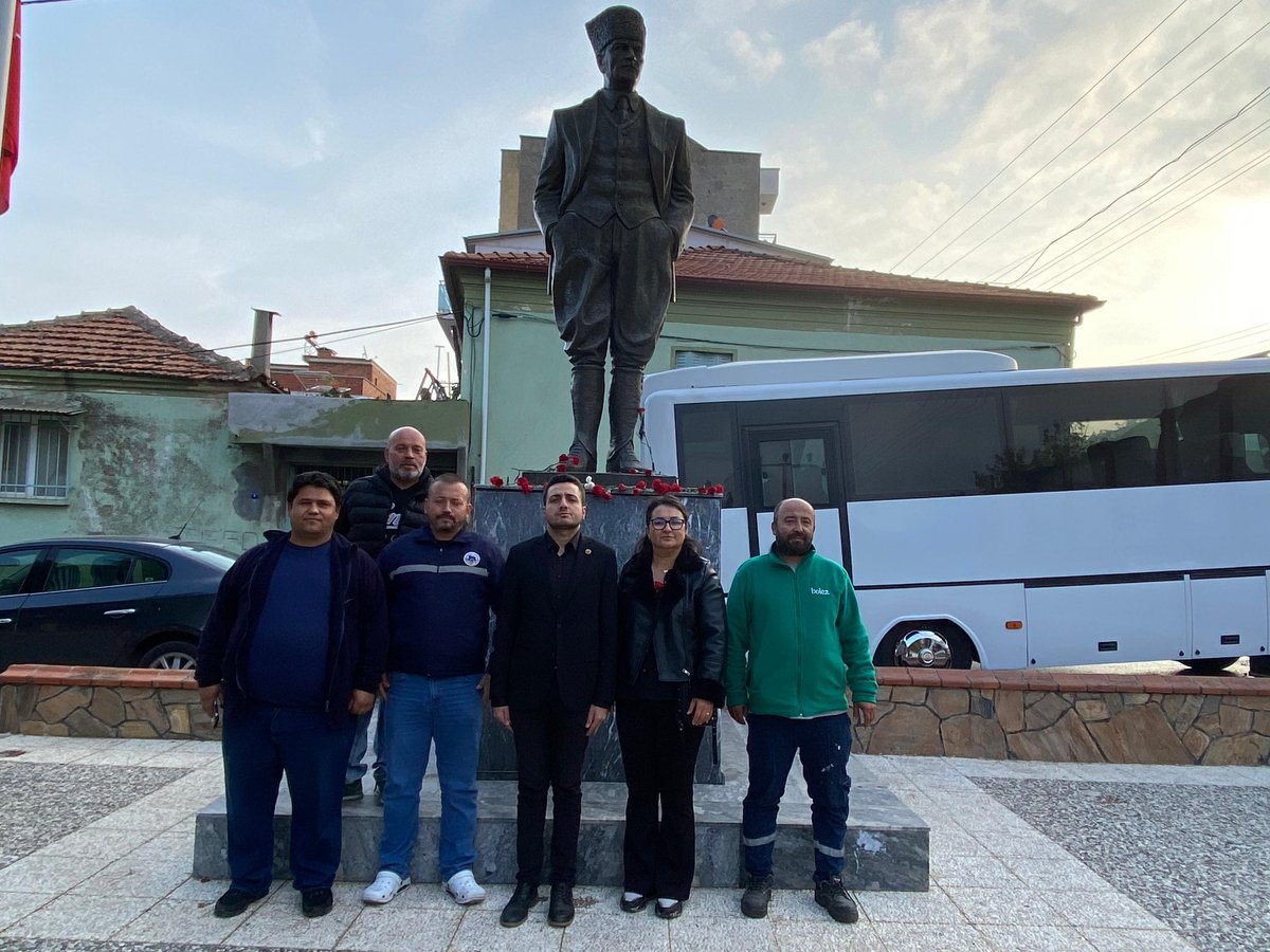 Yigit_Mutlu_'s tweet photo. Seni her geçen gün daha çok özlüyoruz, arıyoruz Paşam...
Türkiye Cumhuriyeti'nin kurucu Cumhurbaşkanı, Ebedî Başkomutan Gazi Mustafa Kemal #ATATÜRK'ü vefatının 86. yılında saygıyla ve rahmetle anıyorum.
Ruhun şad, mekânın cennet olsun Atam! https://t.co/VcthUQDVvS