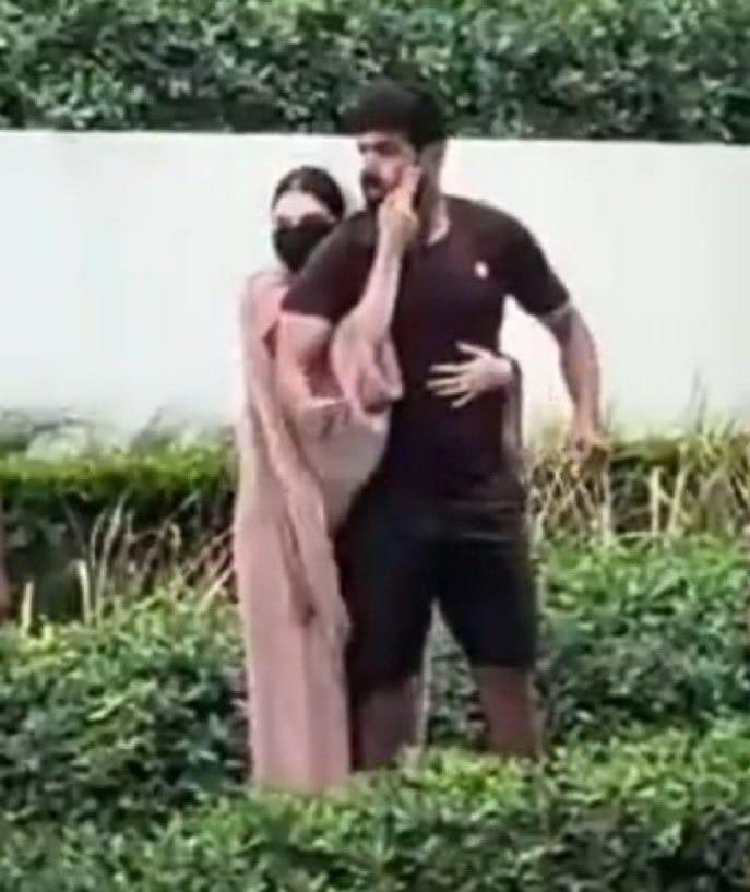 theshahfahad's tweet image. rauf when he sees maxwell
#AUSvPAK #PAKvsAUS #babyalien