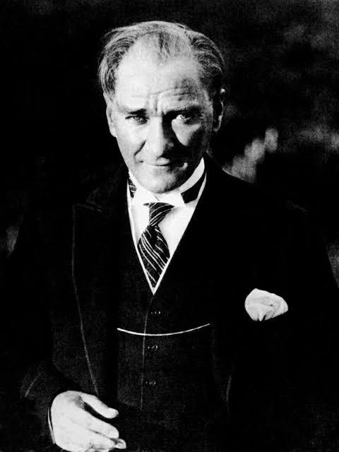 Cumhuriyetimizin kurucusu Gazi Mustafa Kemal Atatürk'ü vefatının 86. yılında saygı ve rahmetle anıyoruz. Ruhu şad, mekânı cennet olsun.