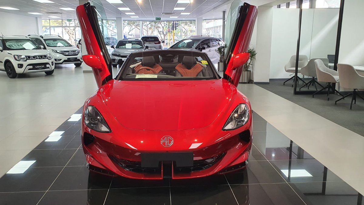 MarkSmi66517840's tweet photo. MG Cyberster Supercar , 0 to 100 in 3.2 seconds , Designed by Marco Finello, 375kw. , 50/50 weight distribution. Available soon in Cape Town https://t.co/bjnDtqu0Za