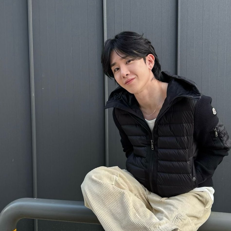 ccocolly's tweet photo. 느낌좋아 https://t.co/v2vpRzY7Hf