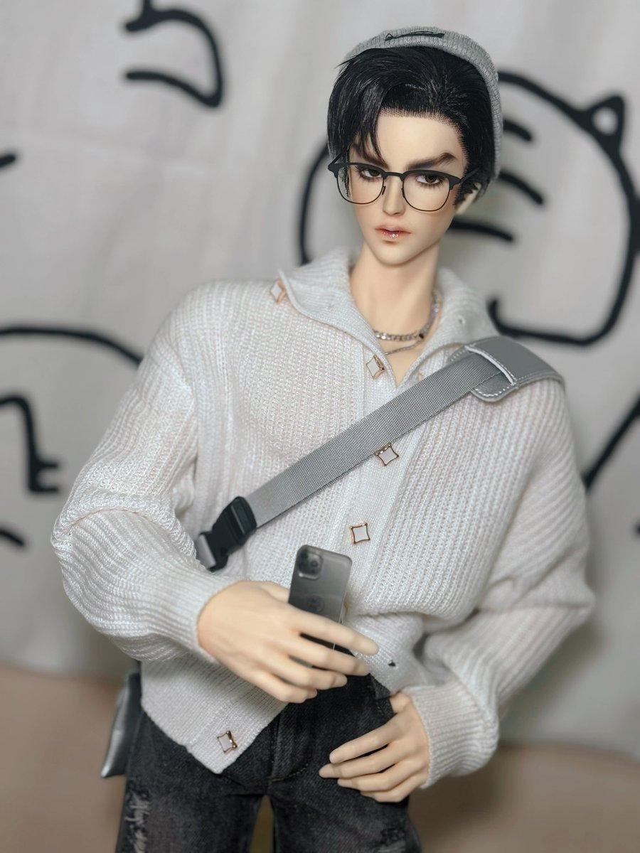 kind_of_bleu's tweet photo. Being a good bjd owner.
#dollits #dad70 #marsbjd #marshyeon https://t.co/KnyvL1WPtk