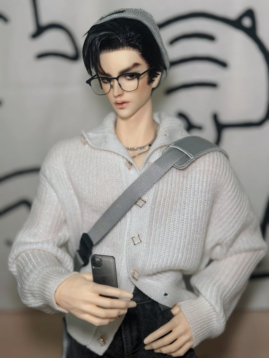 kind_of_bleu's tweet photo. Being a good bjd owner.
#dollits #dad70 #marsbjd #marshyeon https://t.co/KnyvL1WPtk