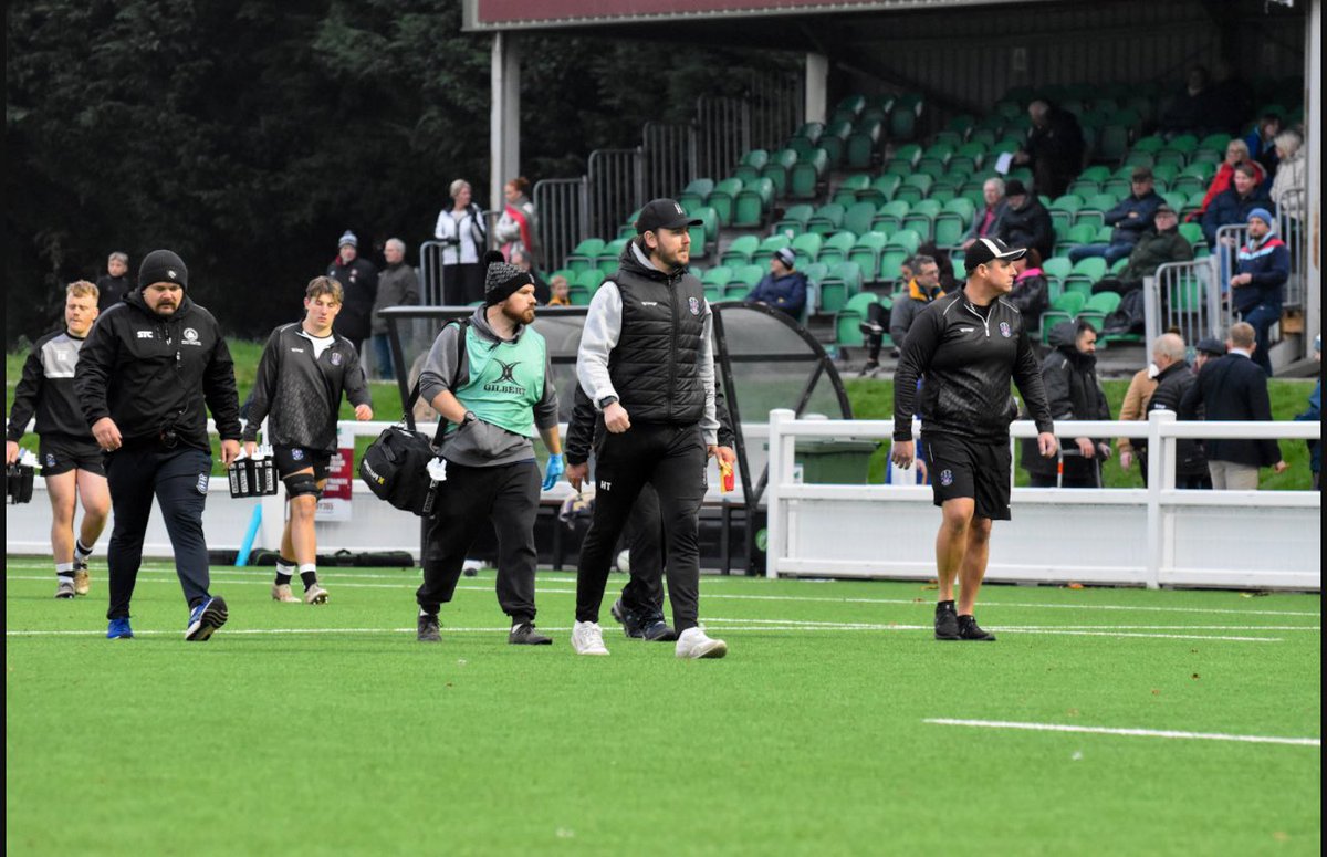 Mr_Titley's tweet image. | ᴛʜᴇ ʀᴜɢʙʏ ᴛᴜʀꜰ ᴡᴀʀ |

Another game on a 4G pitch. Another broken foot &amp;amp; more burns that won’t get chance to heal. 

#Rugby @RFU @RFUFacilities