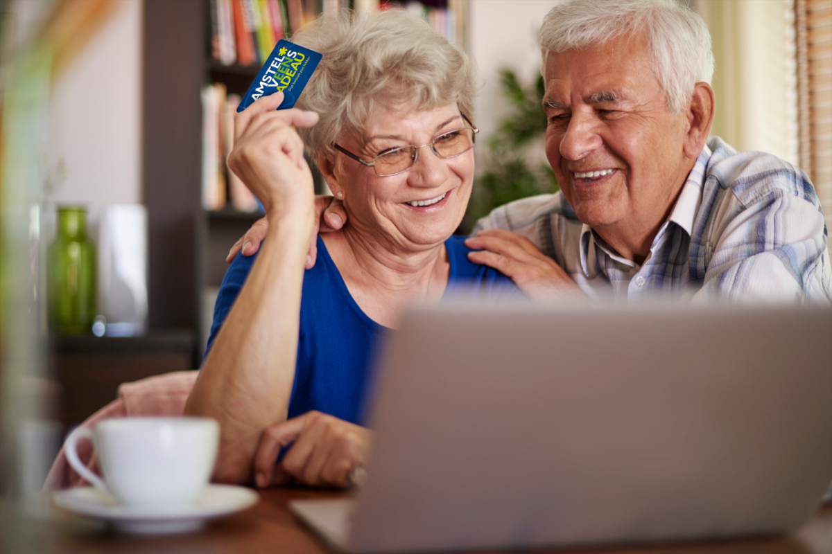 GroupCardNL's tweet image. De gemeente Amstelveen geeft 1.750 Amstelveense mantelzorgers het Amstelveens Cadeau, de cadeaukaart die te besteden is bij lokale ondernemers. Een mooie manier om de Dag van de Mantelzorg te vieren!

groupcard.nl/waardering/ams…