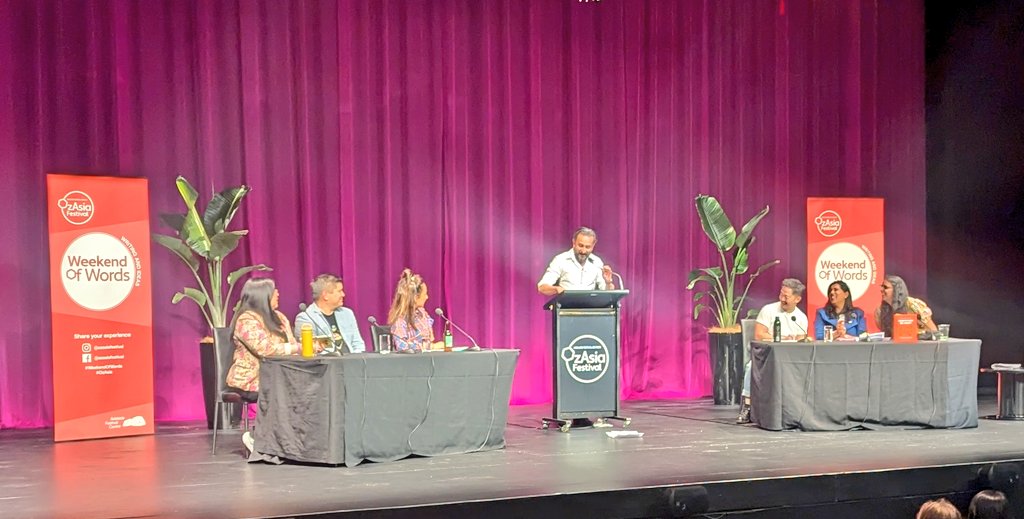 PallaveDasari's tweet photo. Enjoyed #OzAsia Debate on which food is better? Indian food or Chinese food?
Highly entertaining session and pleased that Indian food won the debate as the greatest cuisine #WeekendofWords https://t.co/mcN2kfzUon