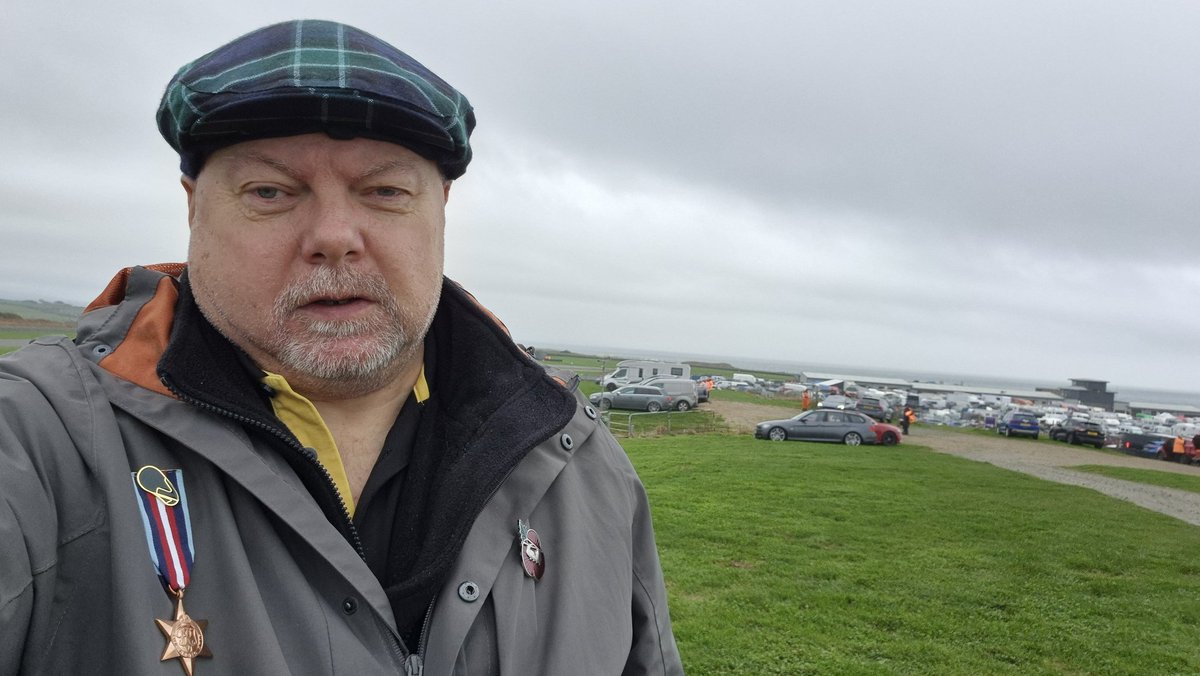 An07G's tweet image. At @Missionmotorspt Race of Remembrance.  Wearing my dad's Arctic Star for catalina flying boat operations #RAF #pby. Lest we forget