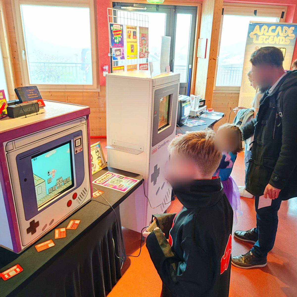 johndostudio's tweet photo. Avec + de 1000 visiteurs samedi, nous vous attendons encore plus nombreux à la Japan Paradise de Langres aujourd'hui de 10h à 18h !
Vous retrouverez sur le stand @wearearcadelegends /Johndo du #jeuvideo sur #bornearcade en accès libre et GRATUIT ! 🕹️👾🎮
#gameboy #retrogaming https://t.co/3KK2kkOfZ4
